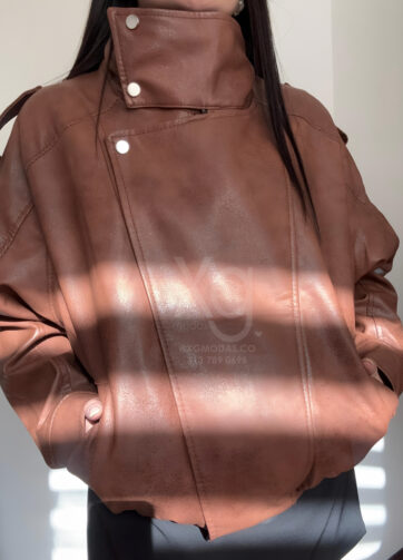 Chaqueta Asimétrica Aria