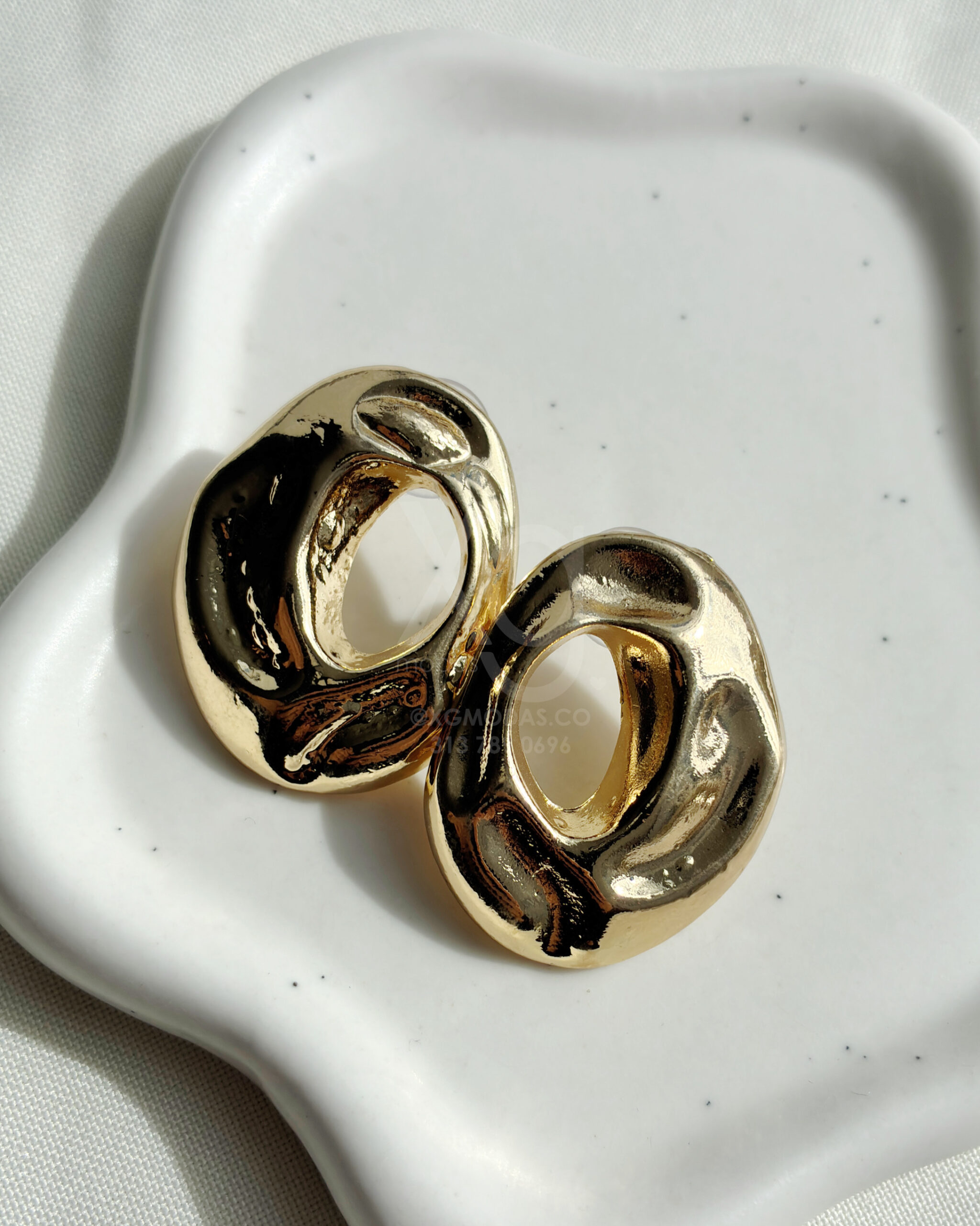 Aretes Liquid Gold
