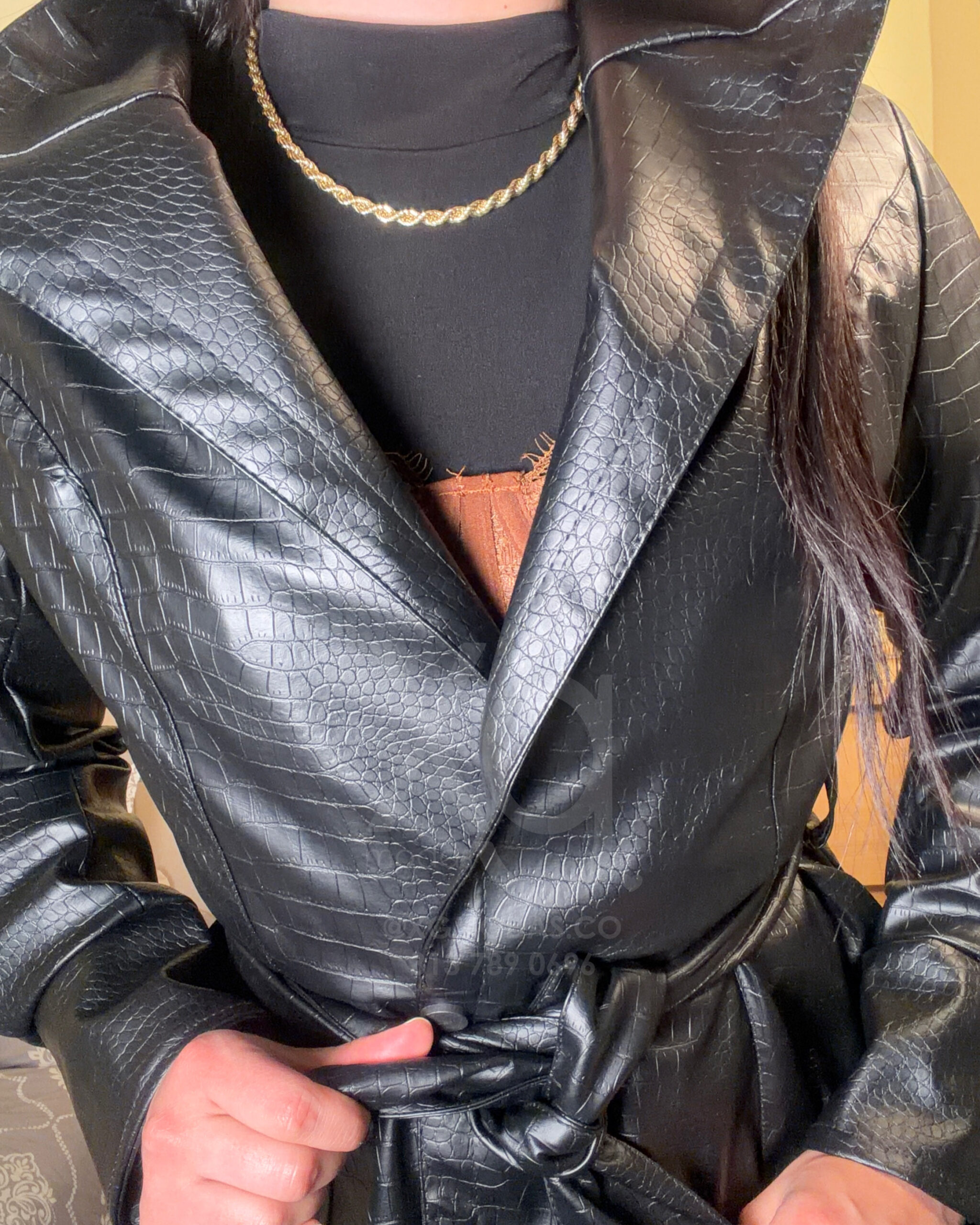 Gabardina Croco Black - Image 2